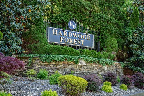 000 Hardwood Forest Dr, Louisville, KY, 40214 | Card Image