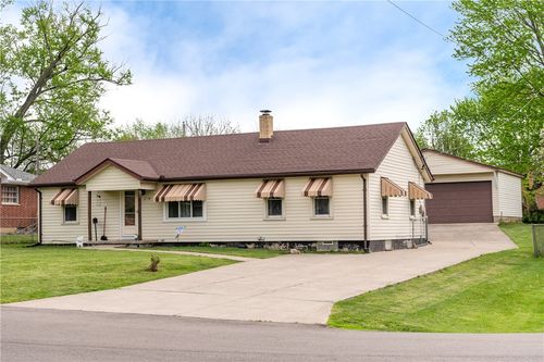 2116 Henry St, Fairborn, OH, 45324-2325 | Card Image