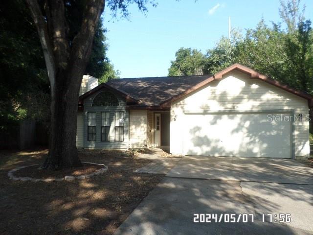 Cobble Ln, Mount Dora, FL 32757