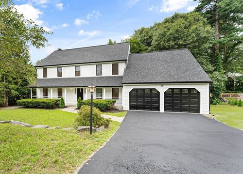 3 Stetson Cir, Walpole, MA, 02081-1918 | Card Image