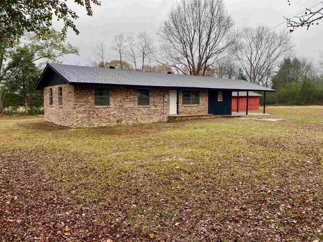 36054 E Highway 80, House other with 3 bedrooms, 2 bathrooms and null parking in Danville AR | Image 4