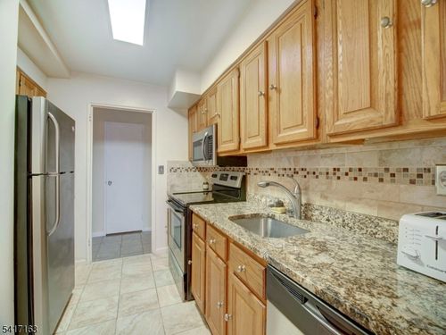 apt-9e-377 S Harrison St, East Orange, NJ, 07018-1263 | Card Image