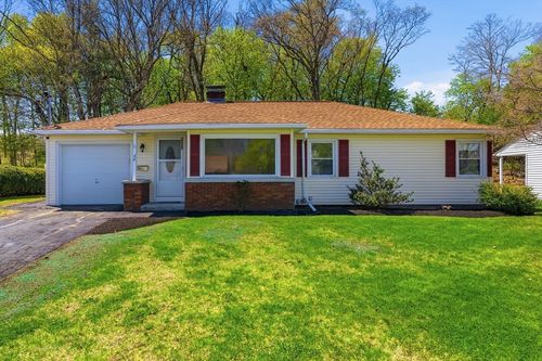 38 Hillside Ave, Webster, MA, 01570-1731 | Card Image