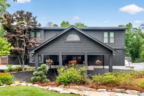 2766 Smyer Cir, Vestavia Hills, AL, 35216-1025 | Card Image