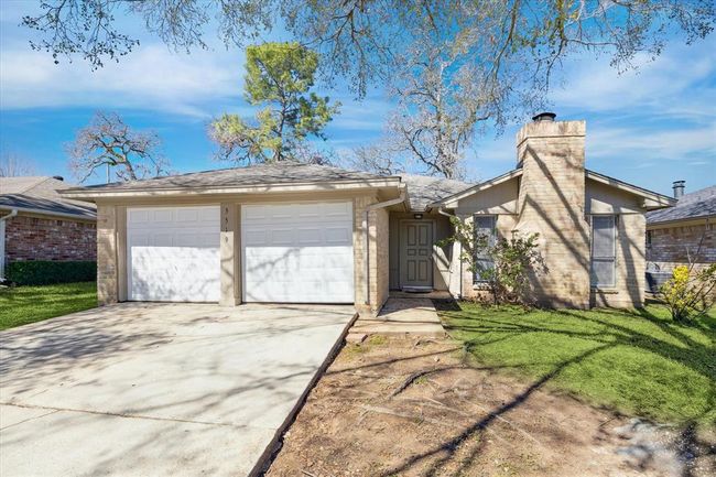 Welcome to 5519 Fallengate! A great starter opportunity in Spring! | Image 18