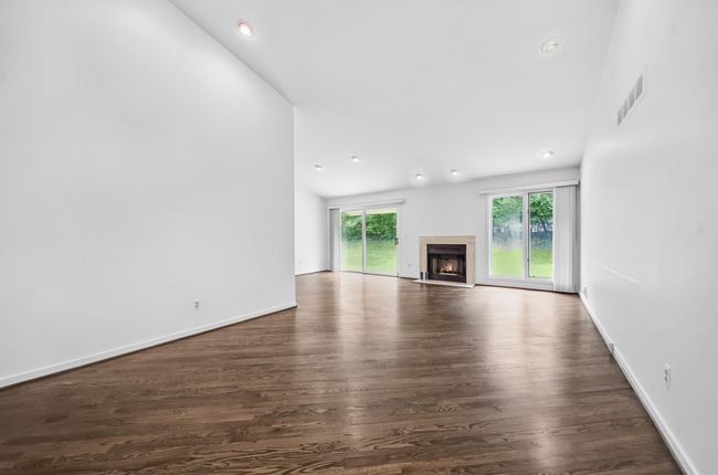 4123 Foxpointe Dr, Condo with 2 bedrooms, 2 bathrooms and null parking in West Bloomfield MI | Image 13