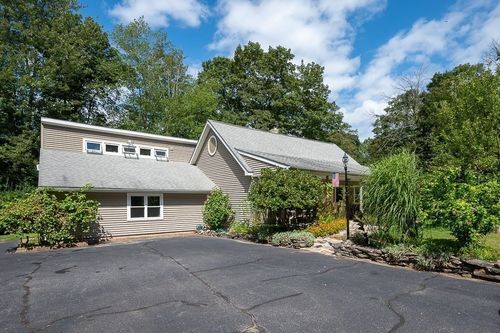 18 Old Worcester Road Ext, Charlton, MA, 01507-1338 | Card Image