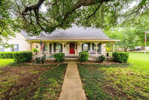 68 Riverside Ln, Martindale, TX, 78655-3911 | Card Image