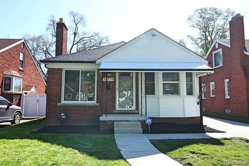 19778 Tracey St, Detroit, MI, 48235-1527 | Card Image