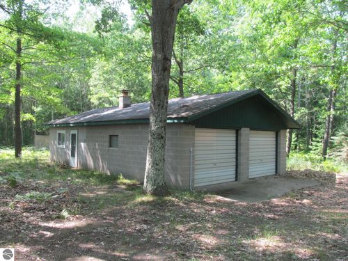 5700 E 48 1/2 Rd, Cadillac, MI, 49601-9772 | Card Image