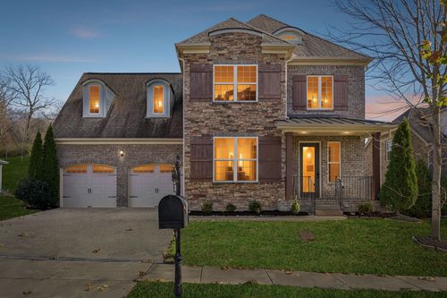 76 Molly Bright Ln, Franklin, TN, 37064-9723 | Card Image