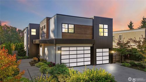 2627 78th Ave Ne, Medina, WA, 98039-1520 | Card Image