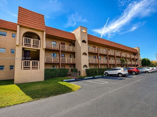 202-9800 Sunrise Lakes Blvd, Sunrise, FL, 33322-6250 | Card Image