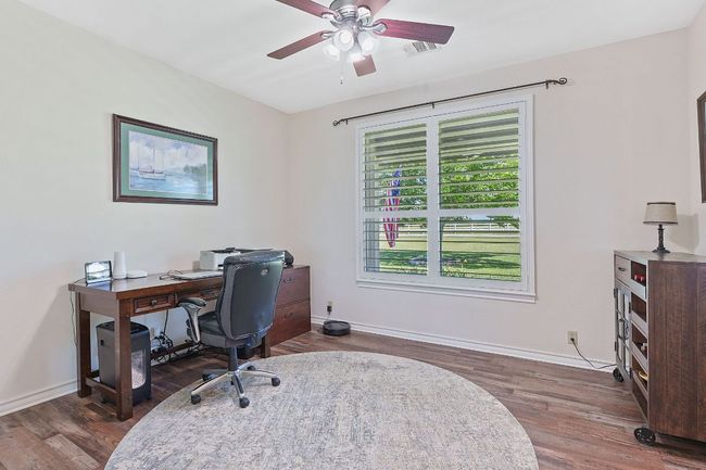 30112 Twin Creek Dr, House other with 3 bedrooms, 2 bathrooms and 6 parking in Georgetown TX | Image 19