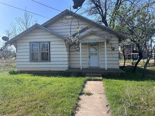 407 Se 3rd St, Knox City, TX, 79529-2074 | Card Image