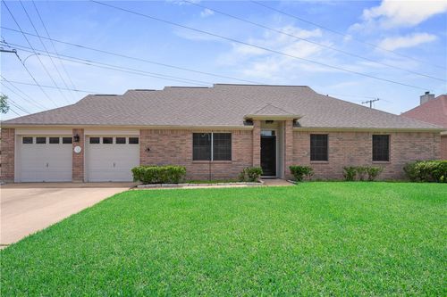 3005 Broadmoor Dr, Bryan, TX, 77802-2126 | Card Image