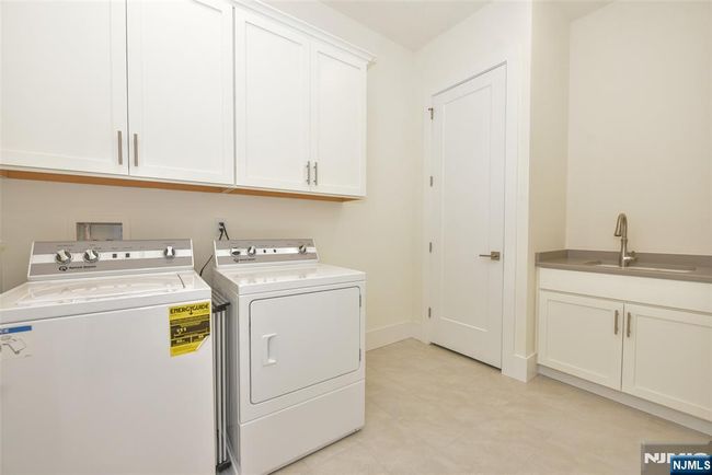 21 Castle Stuart Ct, Condo with 3 bedrooms, 3 bathrooms and null parking in River Vale NJ | Image 29
