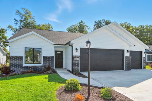 15524 Impala Dr, Huntertown, IN, 46748-9561 | Card Image