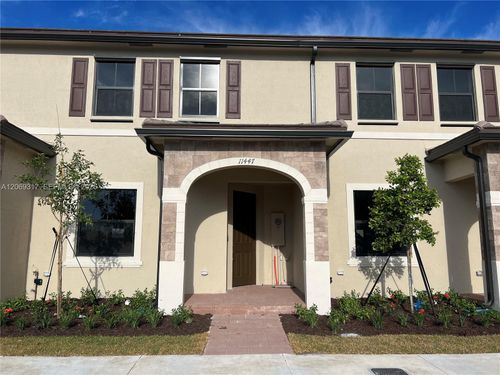 11447 W 34th Ct, Hialeah, FL, 33018-2207 | Card Image