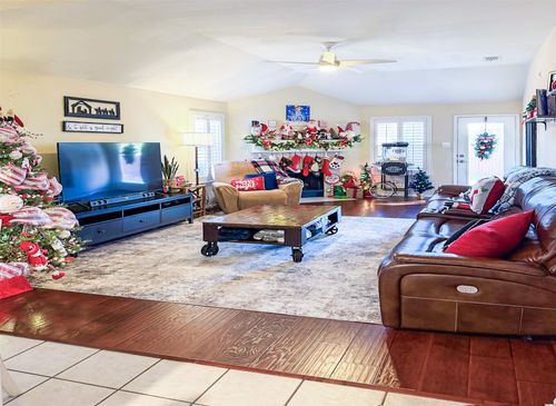 9301 Norfolk Ln, Mckinney, TX, 75071-6074 | Card Image