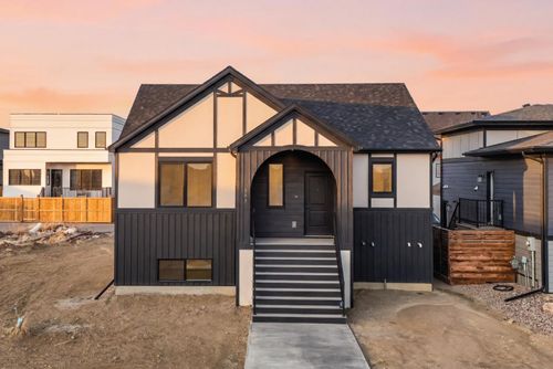 383 Caledonia Blvd W, Lethbridge, AB, T1J5W2 | Card Image