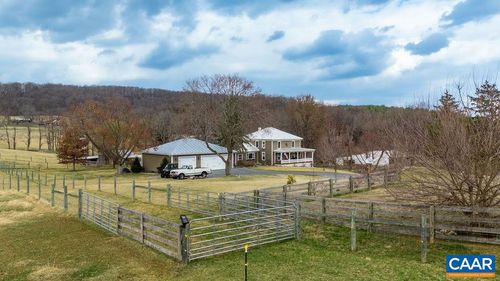 142 Mount Ida Ln, STAUNTON, VA, 24401-5616 | Card Image