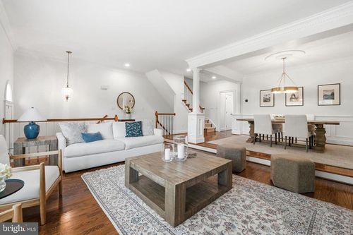 10424 Breckinridge Ln, FAIRFAX, VA, 22030-3419 | Card Image