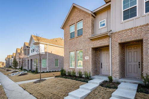 5232 Springlake Pkwy, Haltom City, TX, 76117-1610 | Card Image