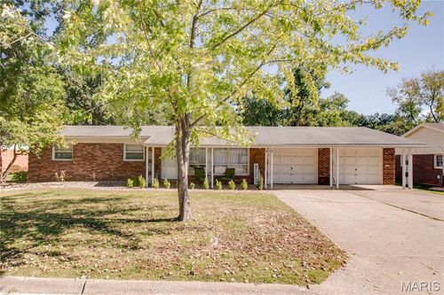 4305 Briarcliff Dr, Alton, IL, 62002-6912 | Card Image