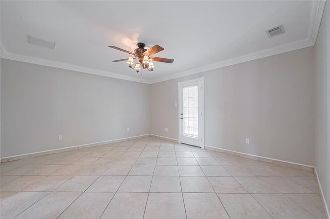 Downstairs primary. This home inclues 2 identical size primary suites. | Image 24