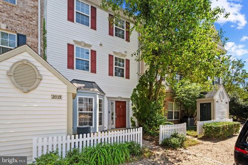 2015 Cooper Point Ct, ODENTON, MD, 21113-2917 | Card Image