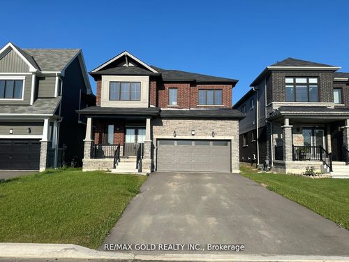 121 Explorer Way, Thorold, ON, L2V0K3 | Card Image