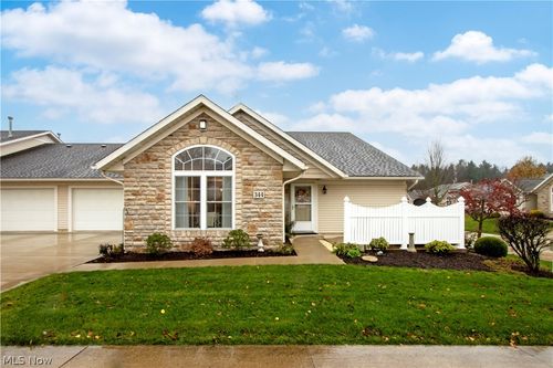 344 Woodbury Cir, Dalton, OH, 44618-9320 | Card Image