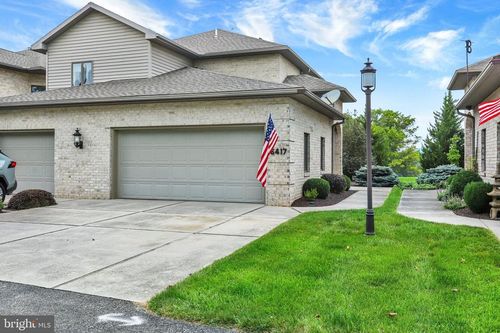 6417 9th Vw, FAYETTEVILLE, PA, 17222-9250 | Card Image