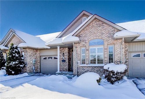 15-34 Livingston Blvd, Baden, ON, N3A4M7 | Card Image