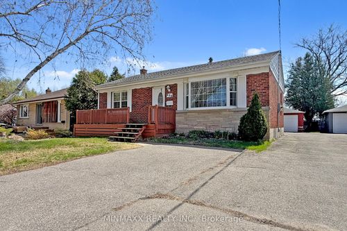 632 Inverness Ave, Burlington, ON, L7T3S8 | Card Image