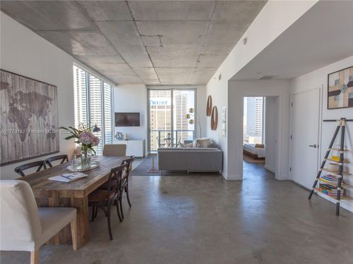 apt-2802-151 Se 1st St, Miami, FL, 33131-1455 | Card Image