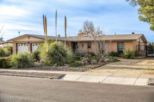 2303 Uranus Ave, Las Cruces, NM, 88012-7758 | Card Image