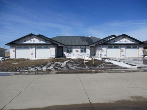 99 Nolan Drive, Emmetsburg, IA, 50536 | Card Image