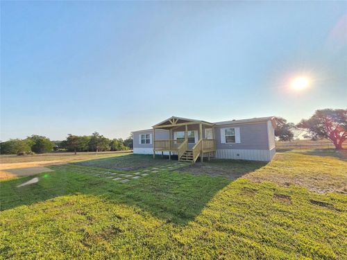 1065 E Old Hallettsville Rd, Flatonia, TX, 78941 | Card Image