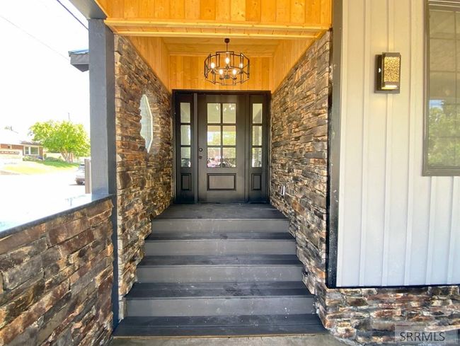 494 11 Th St, House other with 4 bedrooms, 3 bathrooms and null parking in Idaho Falls ID | Image 4