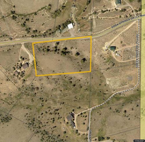 107 Soda Springs Dr, Dubois, WY, 82513-5098 | Card Image