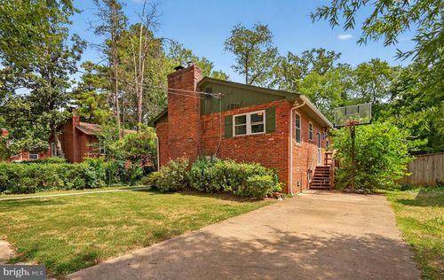 120 Falls Ave, FALLS CHURCH, VA, 22046-2418 | Card Image