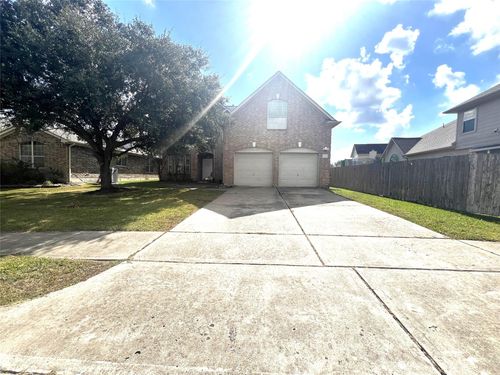 8210 Solara Bnd, Houston, TX, 77083-5156 | Card Image