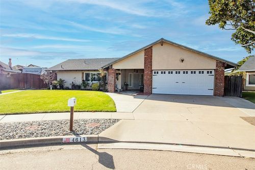 4613 Earl Ln, Santa Maria, CA, 93455-3920 | Card Image