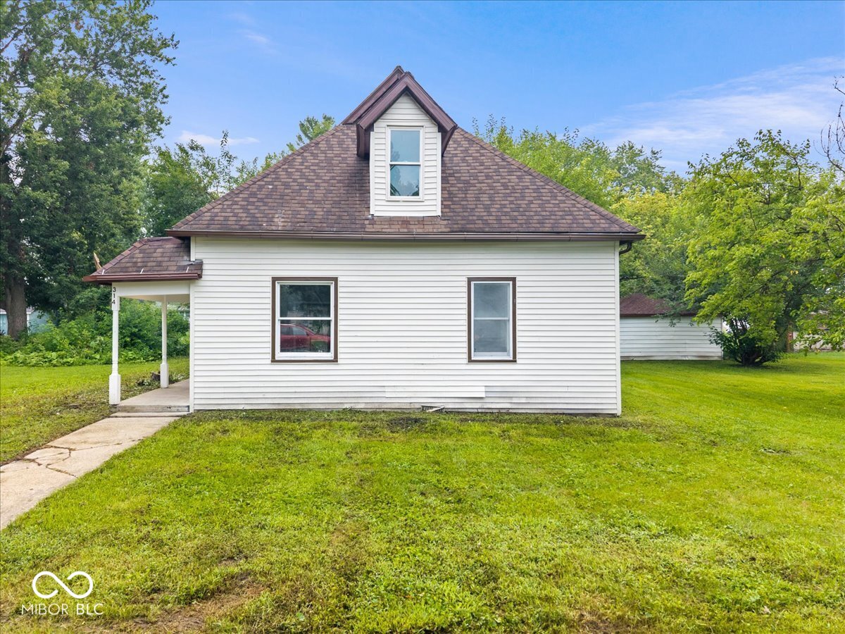Residential in Sweetser 2