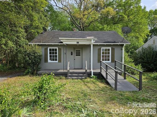 930 Miller St, Gastonia, NC, 28052-5226 | Card Image