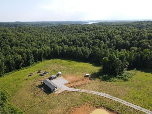 124 Mathis Cemetery Rd, Stewart, TN, 37175-2201 | Card Image
