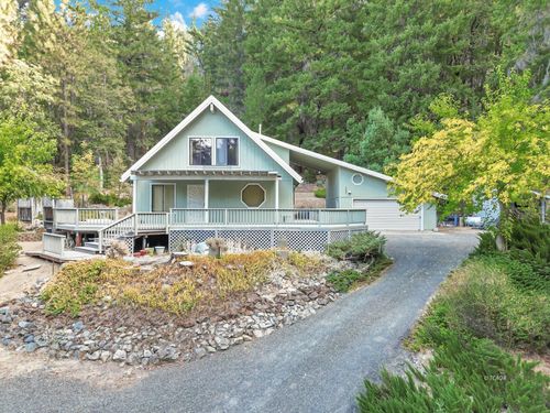121 Fox Ln, Hayfork, CA, 96041-9063 | Card Image