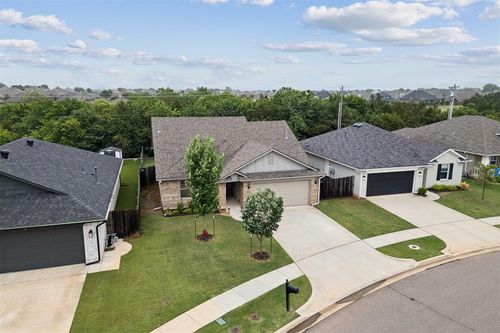 2929 Blue Fish Road, Norman, OK, 73069 | Card Image